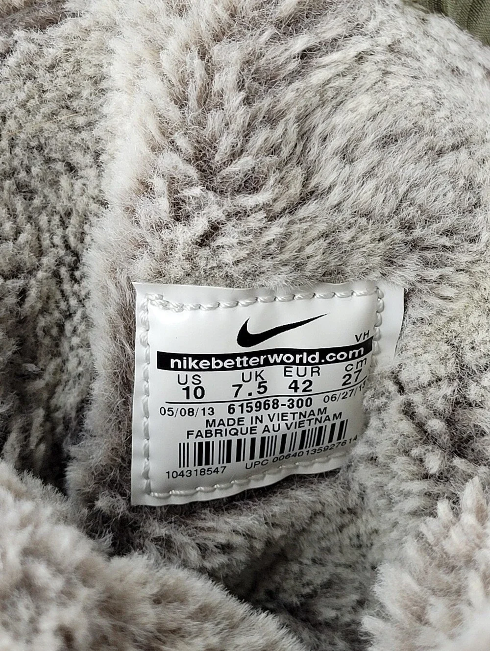 Nike Roshe Run Hi Sneakers Boots Womens 10 Forest Green Faux Fur Lined Lace Up